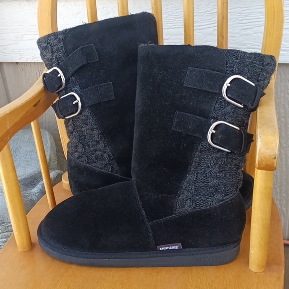 Mukluks in Great Used Condition Black Suede Boots - Picture 7 of 8